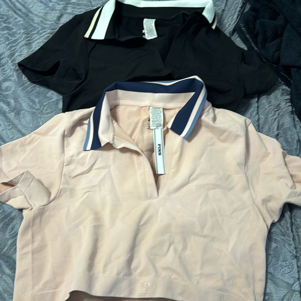 Preppy active wear crop tops there are 2 of them black andpink you can have both